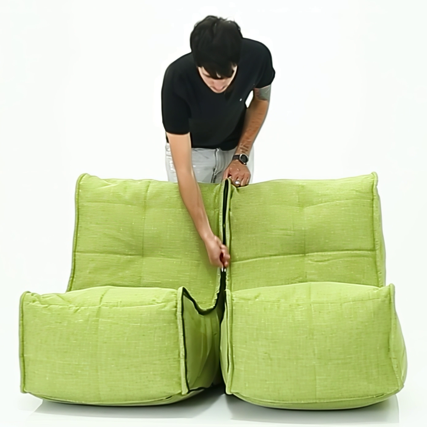 Twin Couch 2-seater sofa easily unzips to 2 chairs.